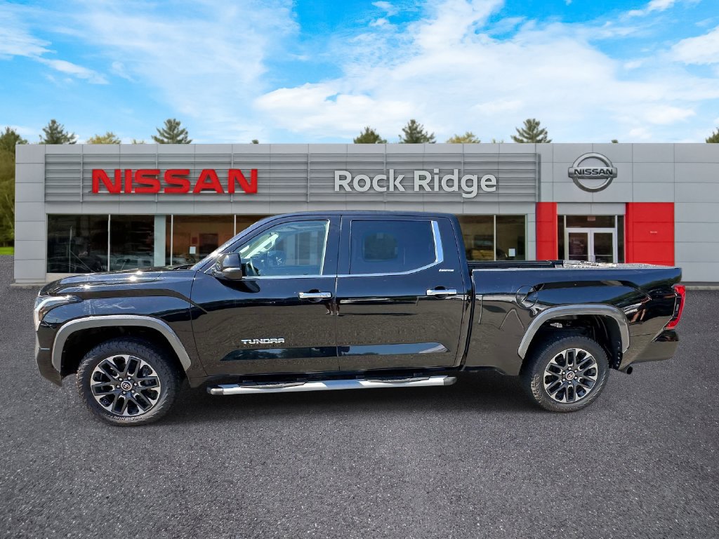 Used 2022 Toyota Tundra Limited w/ Power Package AWD/4WD image 7