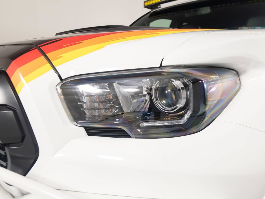 Used 2018 Toyota Tacoma TRD Pro AWD/4WD image 39