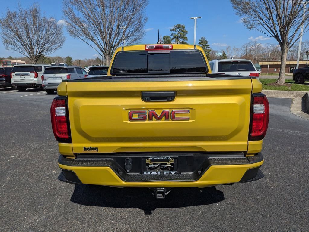 Used 2023 GMC Canyon AT4 image 7