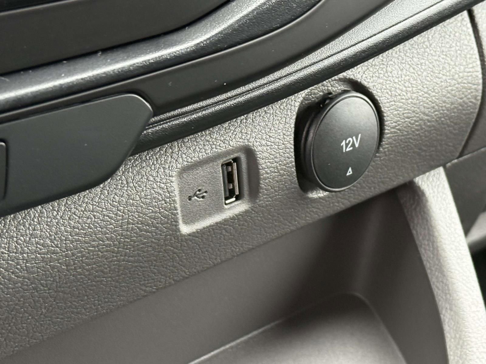 New 2026 Ford Transit 150 148 Medium Roof w/ Load Area Protection Package image 17