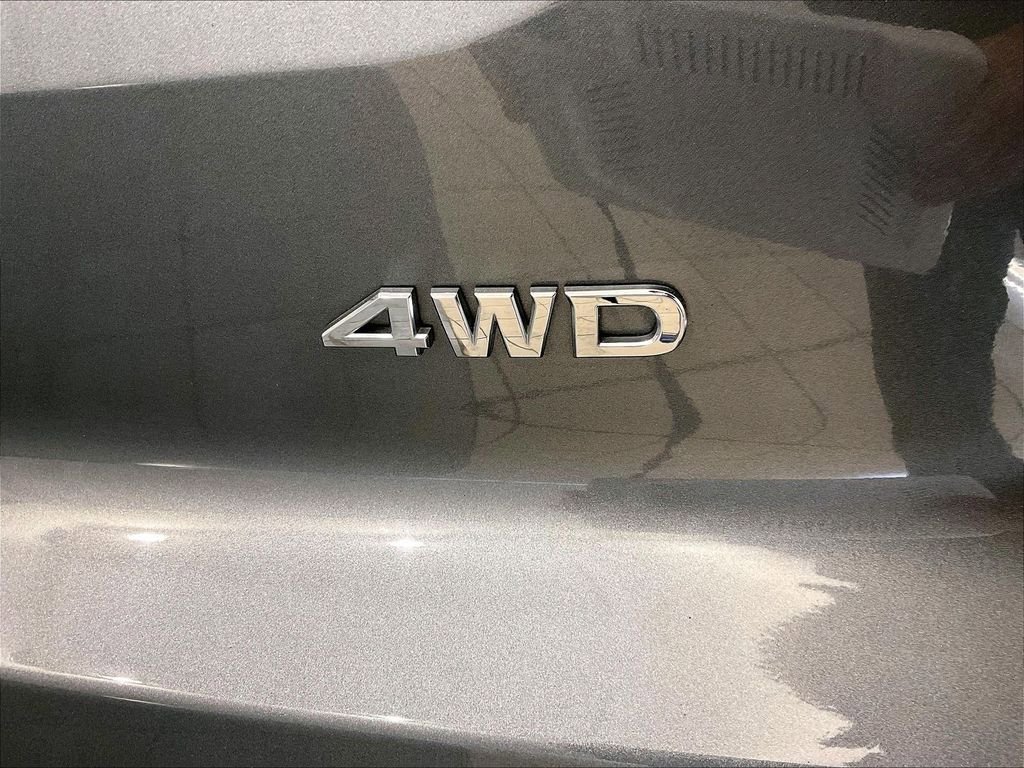Used 2024 Nissan Pathfinder S AWD/4WD image 29