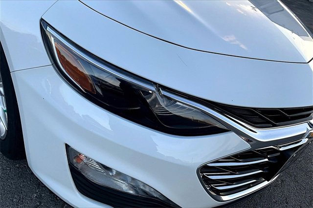 Used 2023 Chevrolet Malibu LT image 32