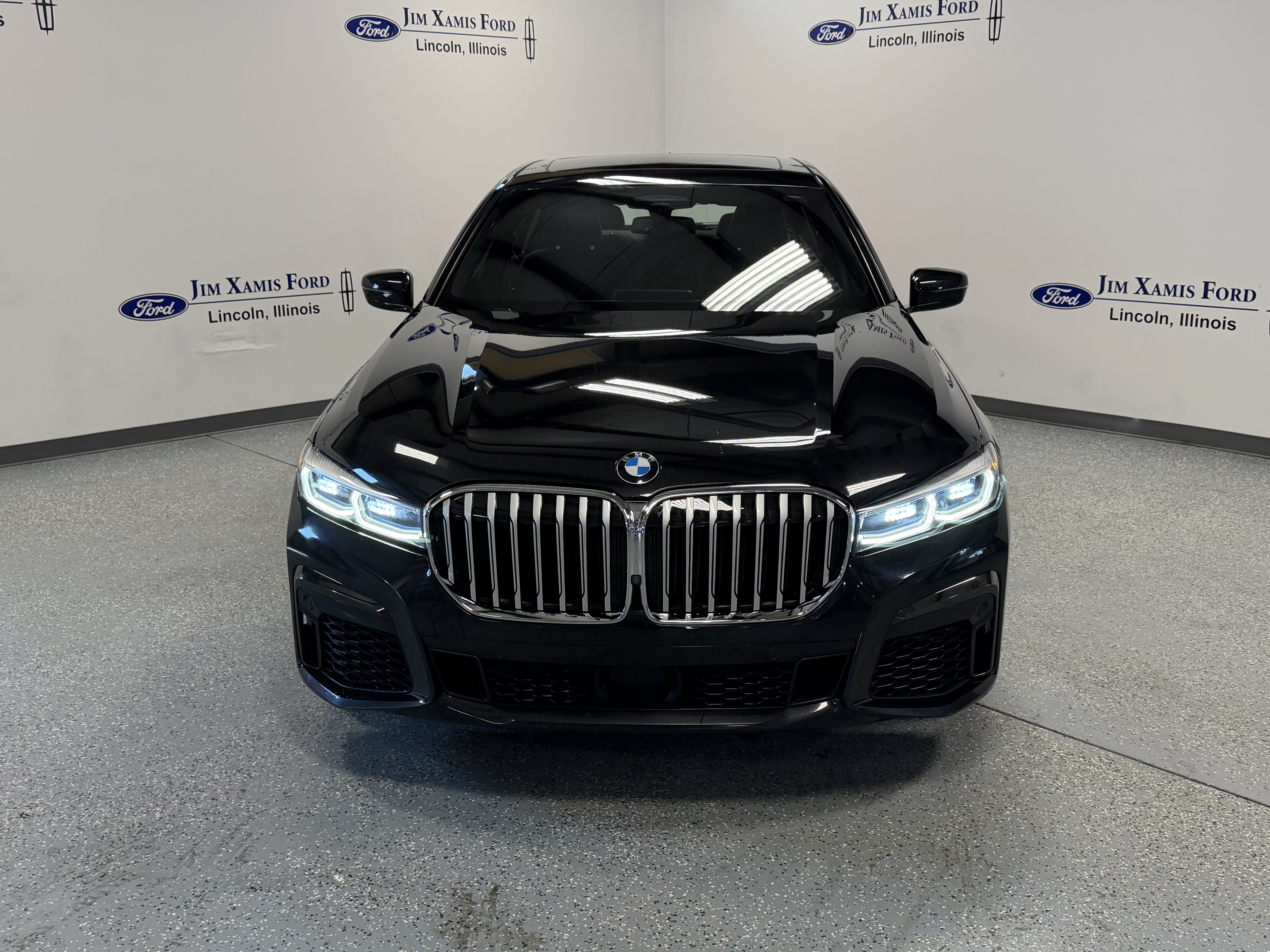 Used 2020 BMW 750i xDrive w/ Executive Package AWD/4WD image 2