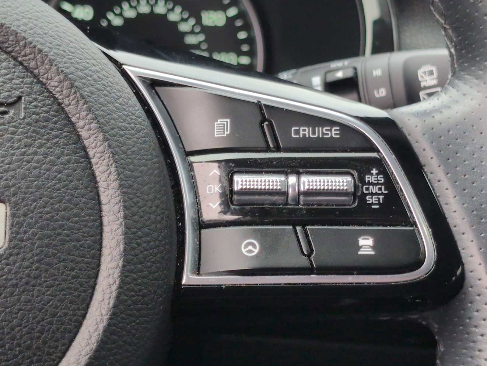 Used 2023 Kia Seltos SX w/ SX Sunroof Package image 25