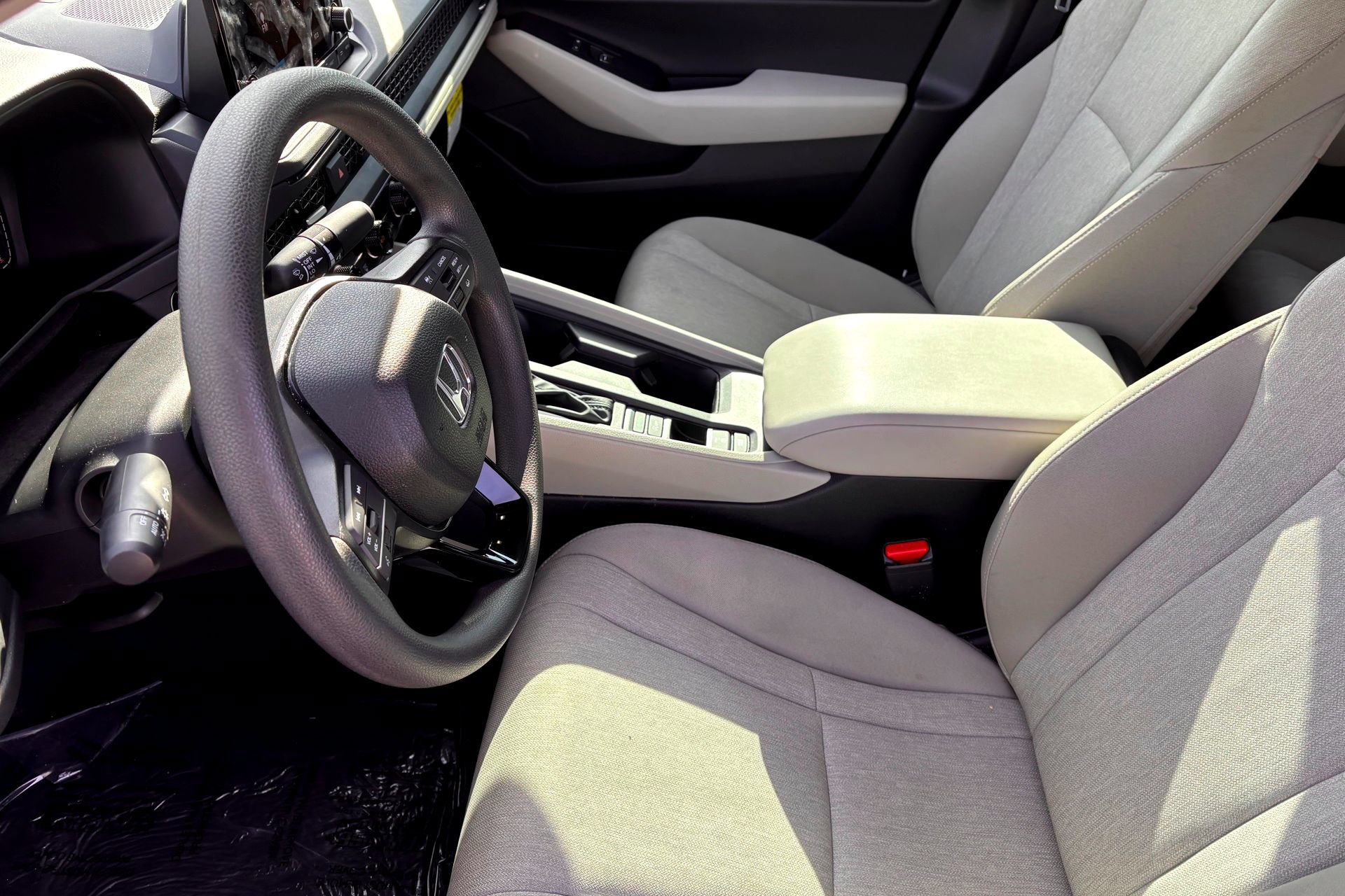 Used 2025 Honda Accord SE image 9