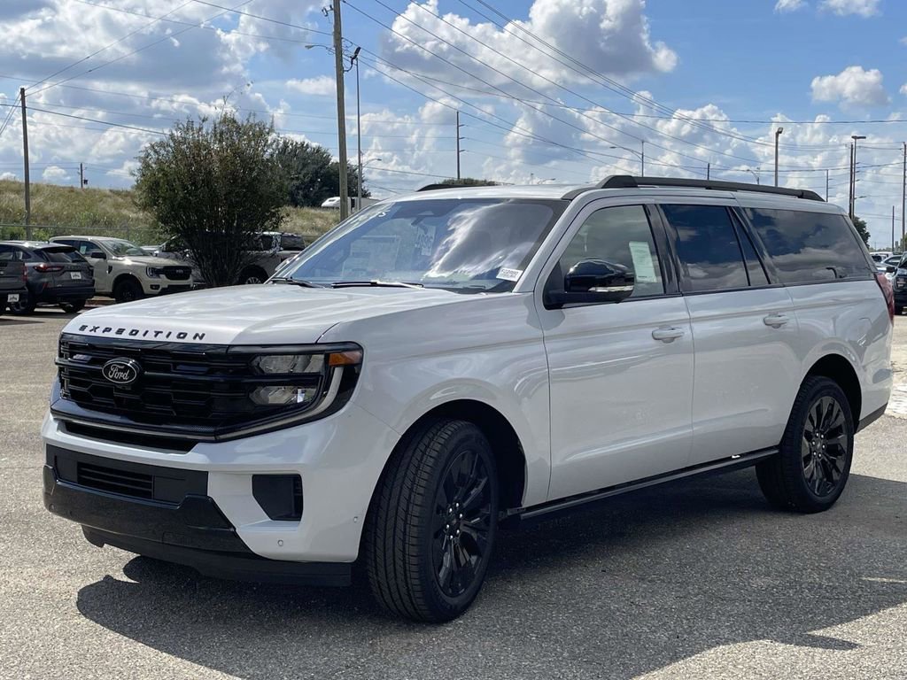 New 2025 Ford Expedition Max Platinum w/ Stealth Appearance Package image 7
