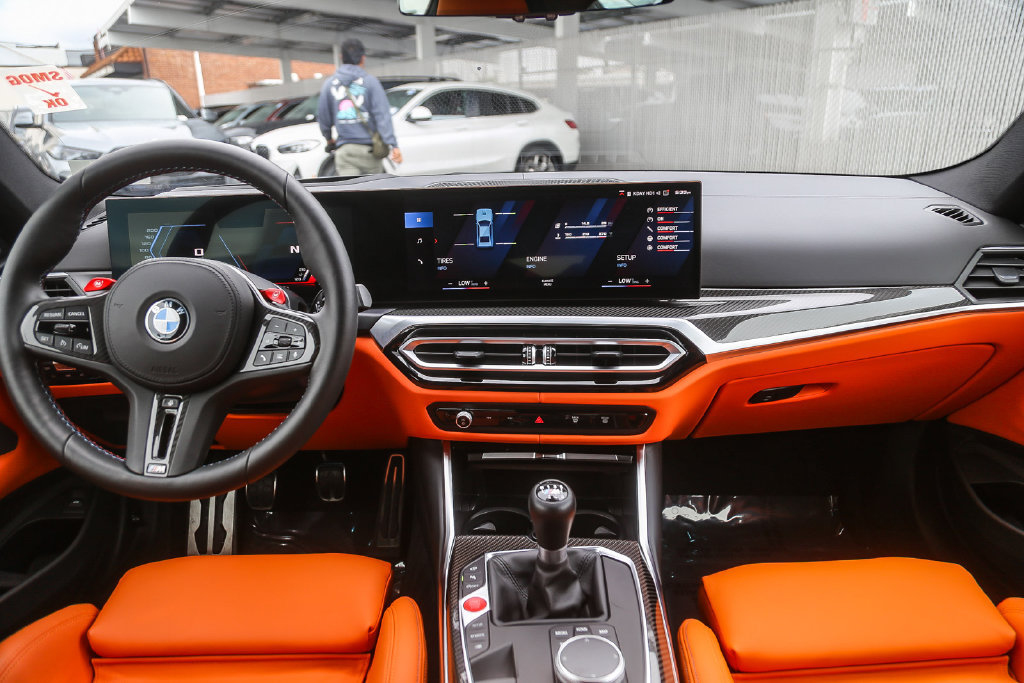 Used 2024 BMW M4 Coupe w/ Executive Package RWD image 9