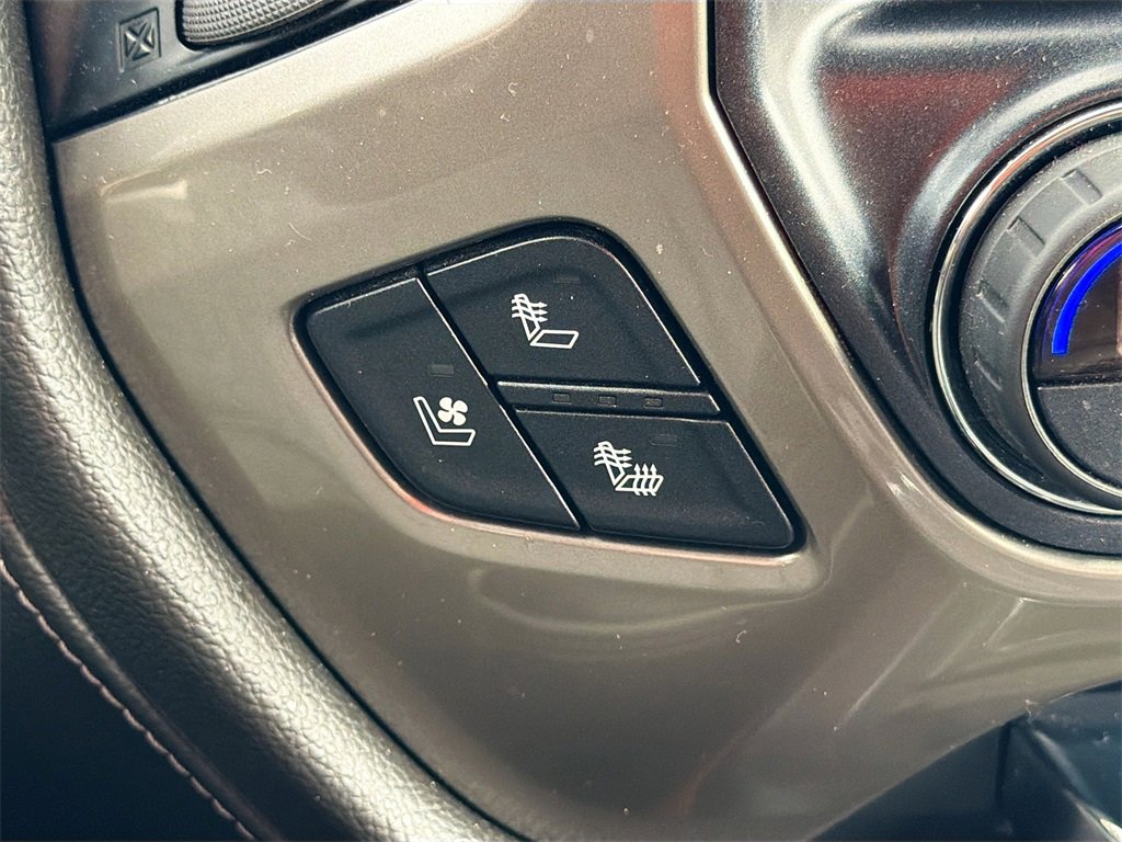 Used 2019 Chevrolet Silverado 2500 High Country w/ Duramax Plus Package image 23