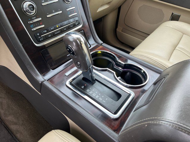 Used 2015 Lincoln Navigator L 4WD w/ Equipment Group 101A Reserve image 16