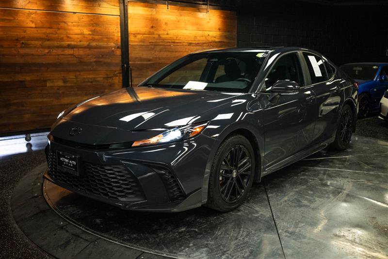 Used 2025 Toyota Camry SE w/ Multimedia Upgrade Package FWD image 2