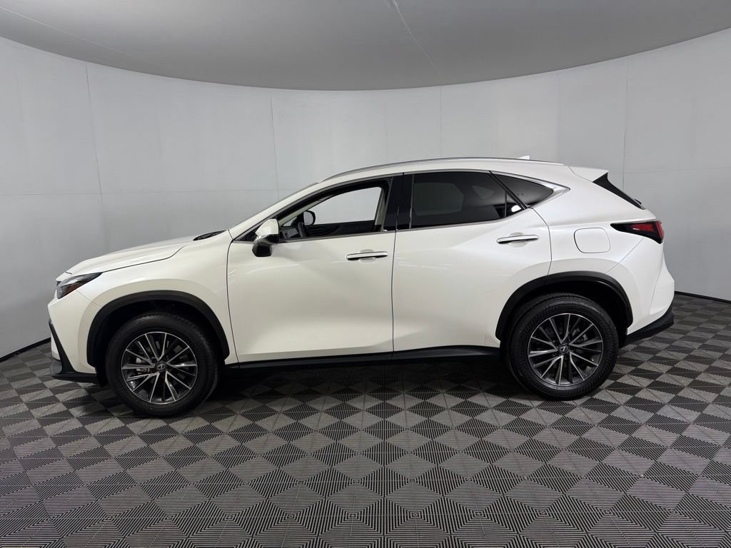 Used 2025 Lexus NX 250 FWD image 9