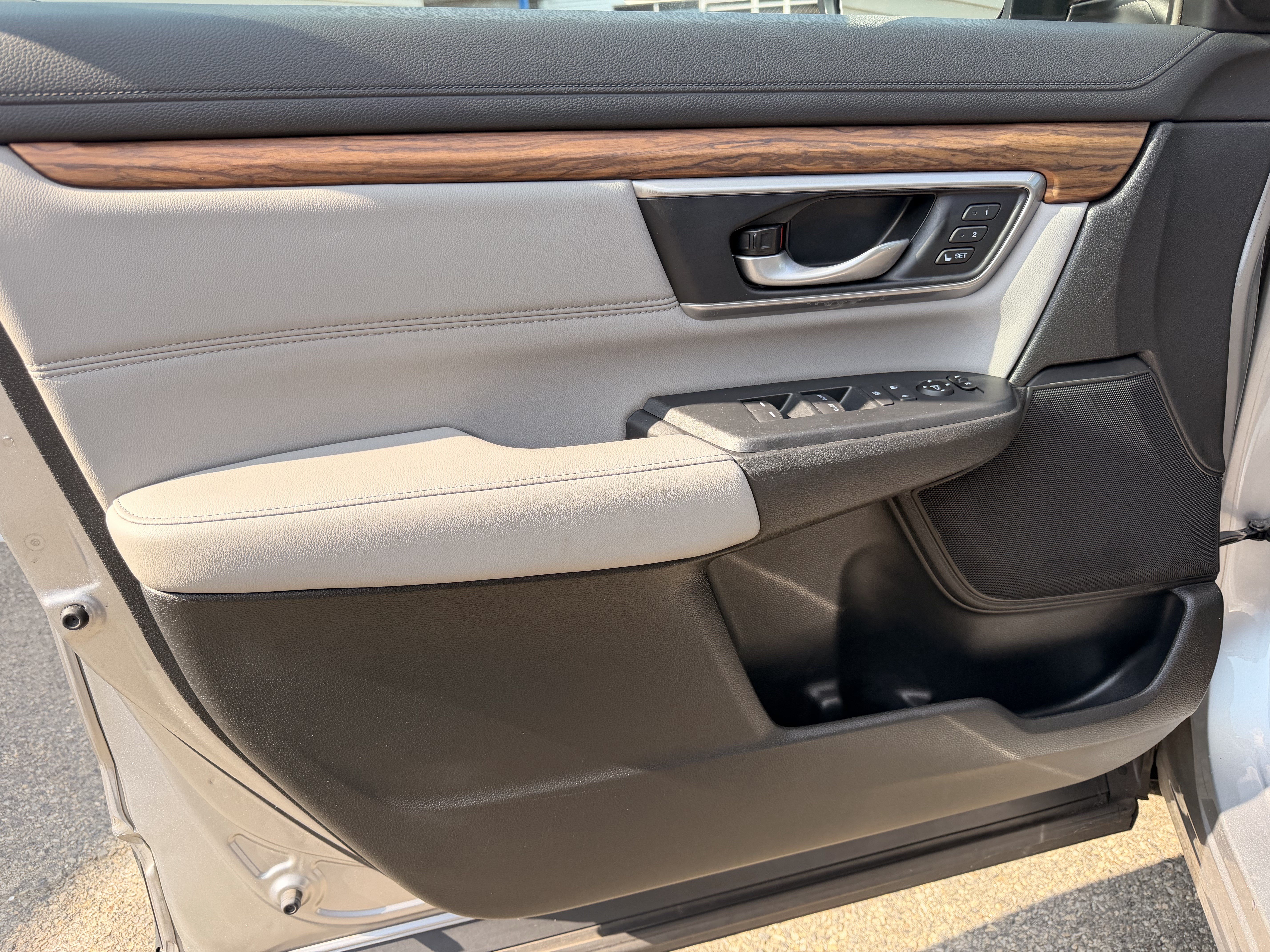 Certified 2020 Honda CR-V Touring image 12