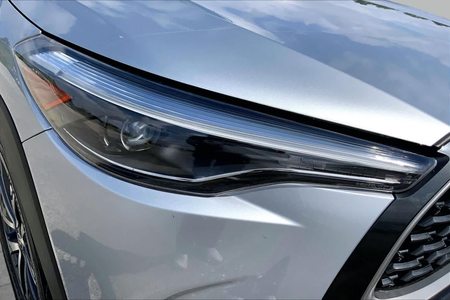 Certified 2023 Toyota Corolla Cross XLE w/ Convenience Package FWD image 27