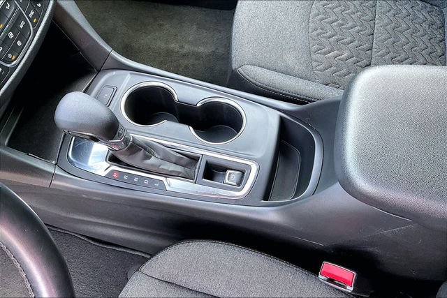 Used 2024 Chevrolet Equinox LT FWD image 17