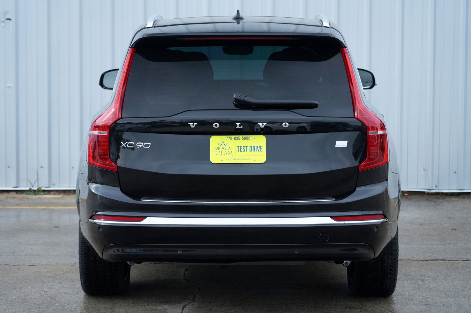 Used 2024 Volvo XC90 T8 Ultimate w/ Lounge Package image 51