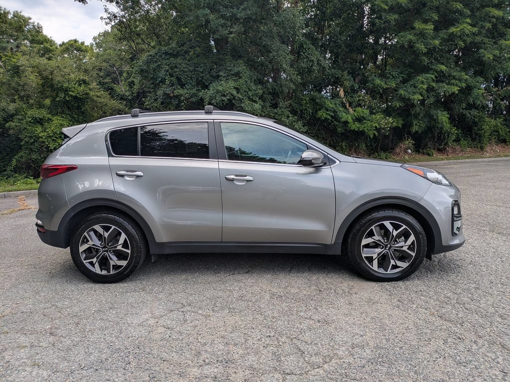 Used 2020 Kia Sportage EX FWD image 3