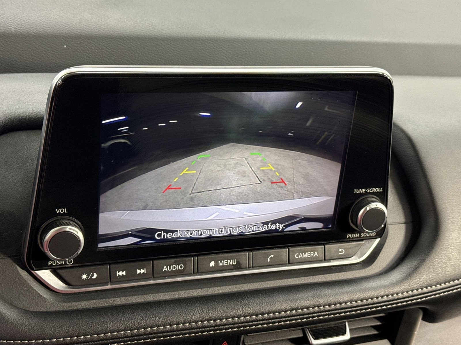 Used 2024 Nissan Rogue SV image 23