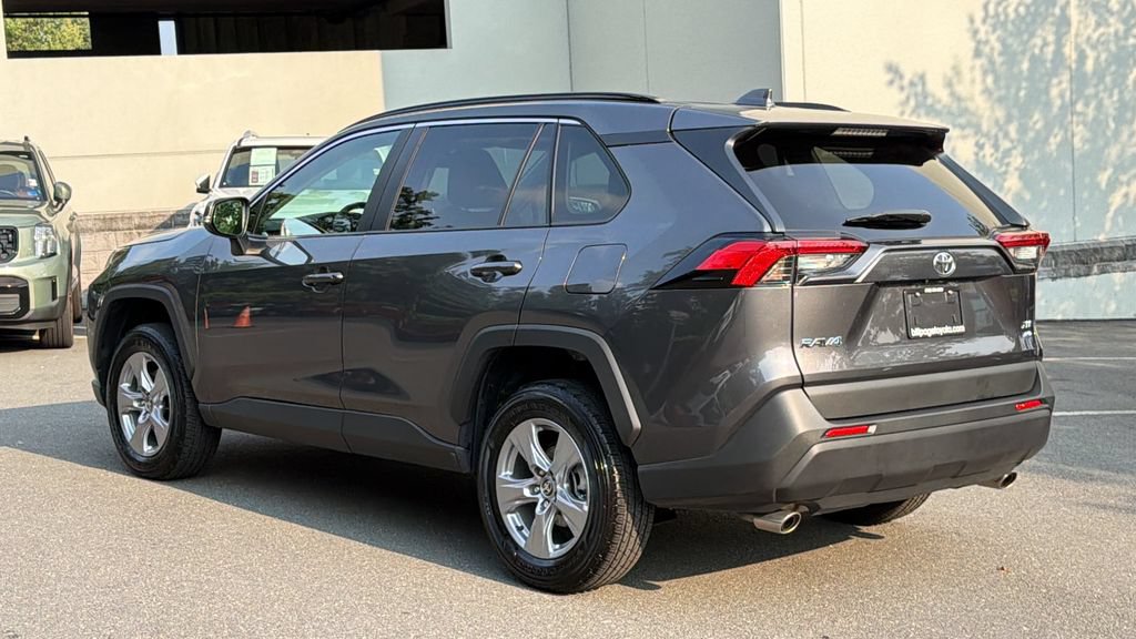 Used 2025 Toyota RAV4 XLE w/ Convenience Package AWD/4WD image 3