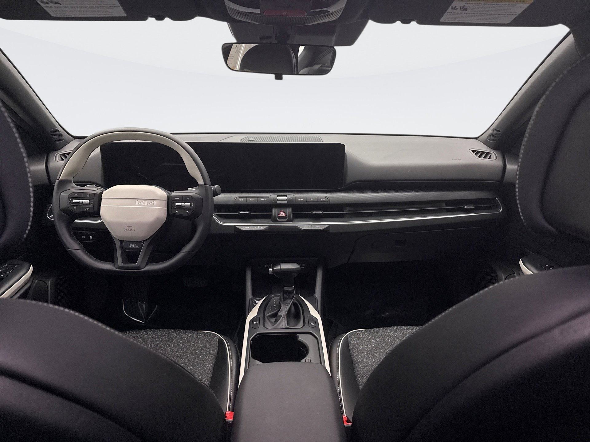 Used 2025 Kia K4 GT-Line image 14