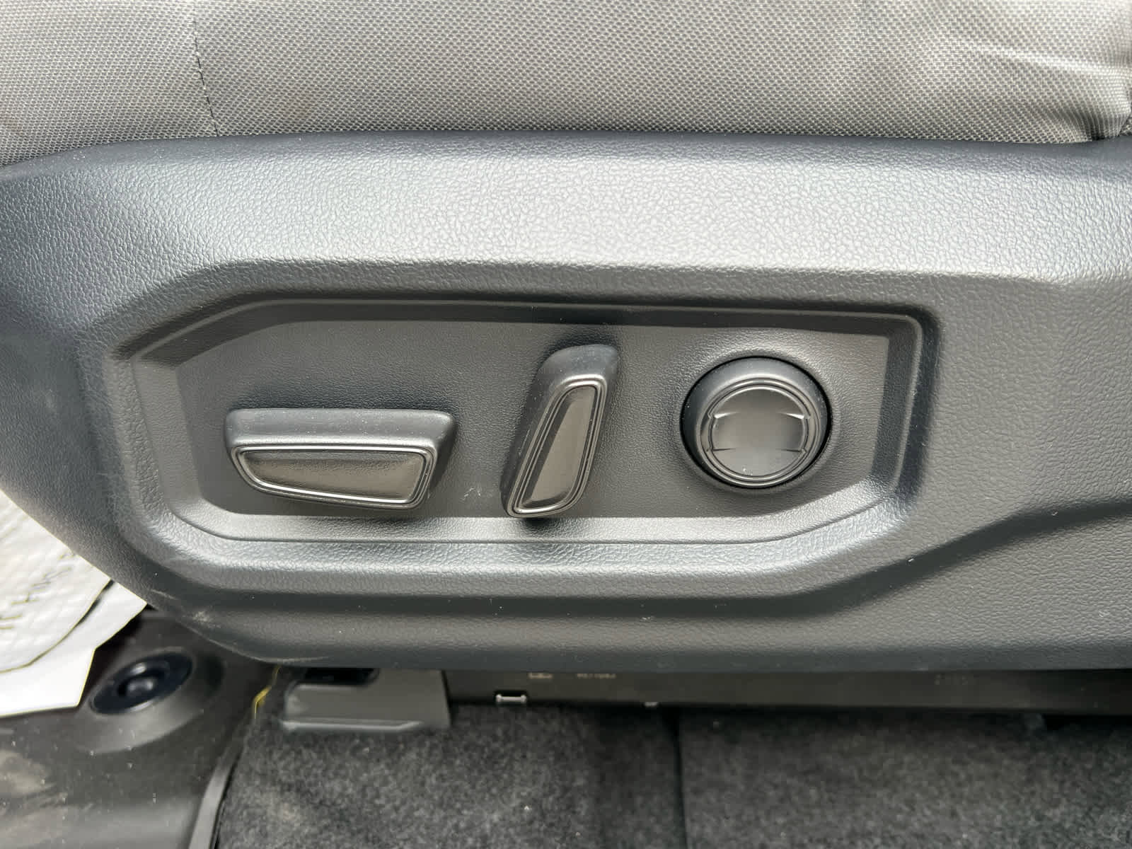 Certified 2025 Toyota Tundra SR5 w/ SR5 Convenience Package image 20