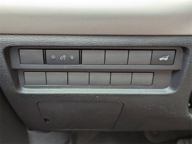 New 2025 Mitsubishi Outlander SE image 25