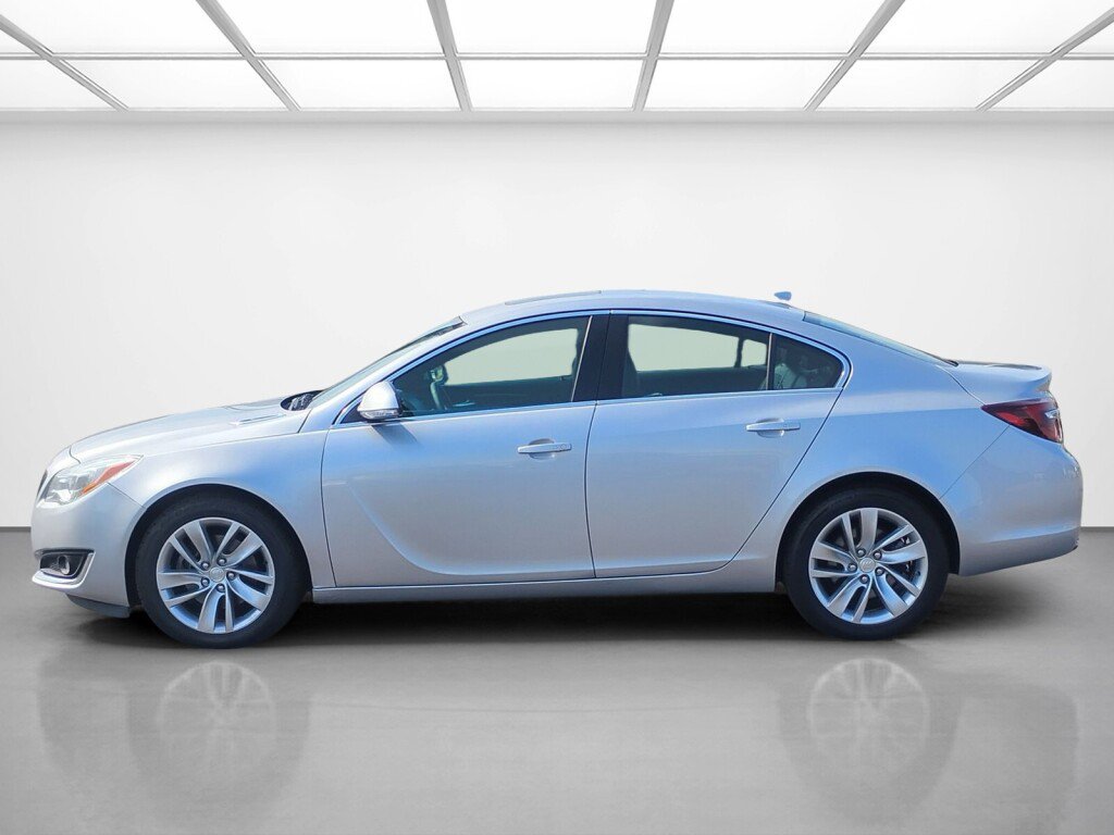 Used 2015 Buick Regal Premium FWD image 2