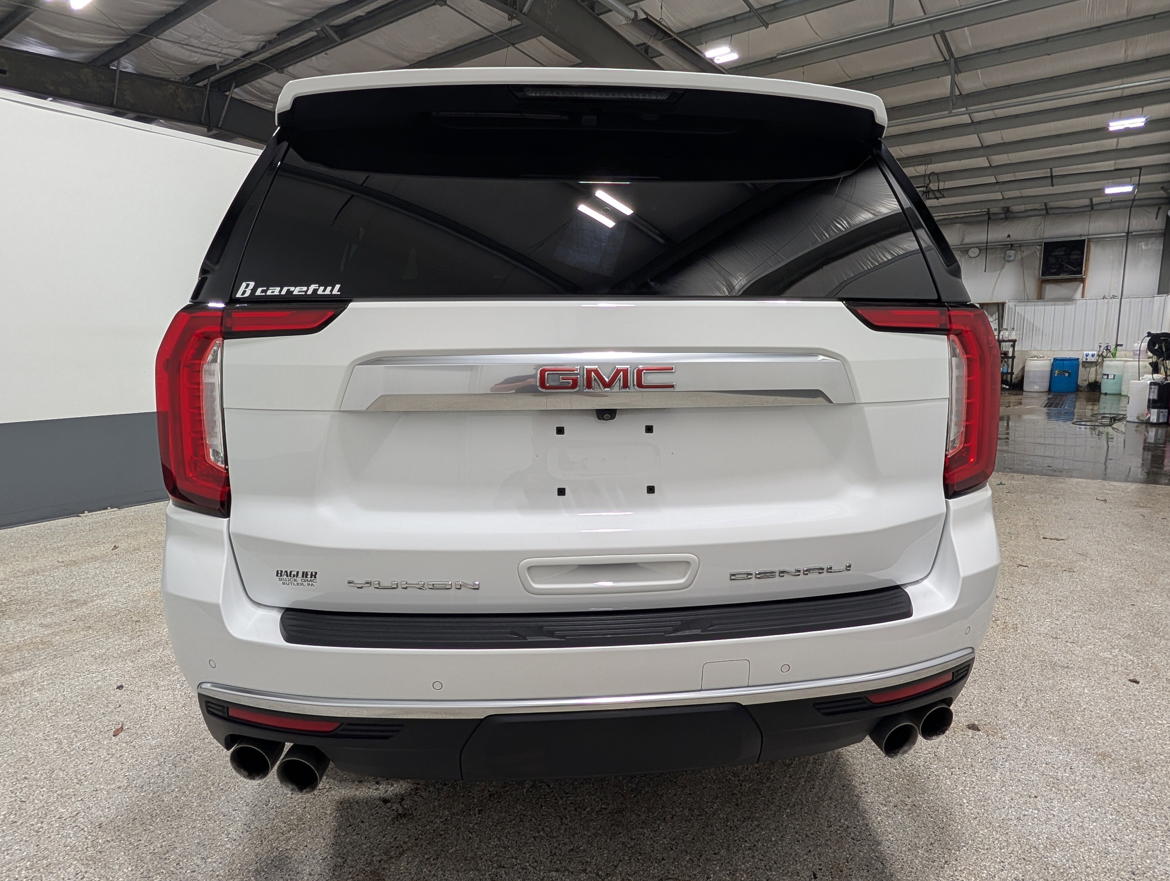 Used 2023 GMC Yukon XL Denali AWD/4WD image 9