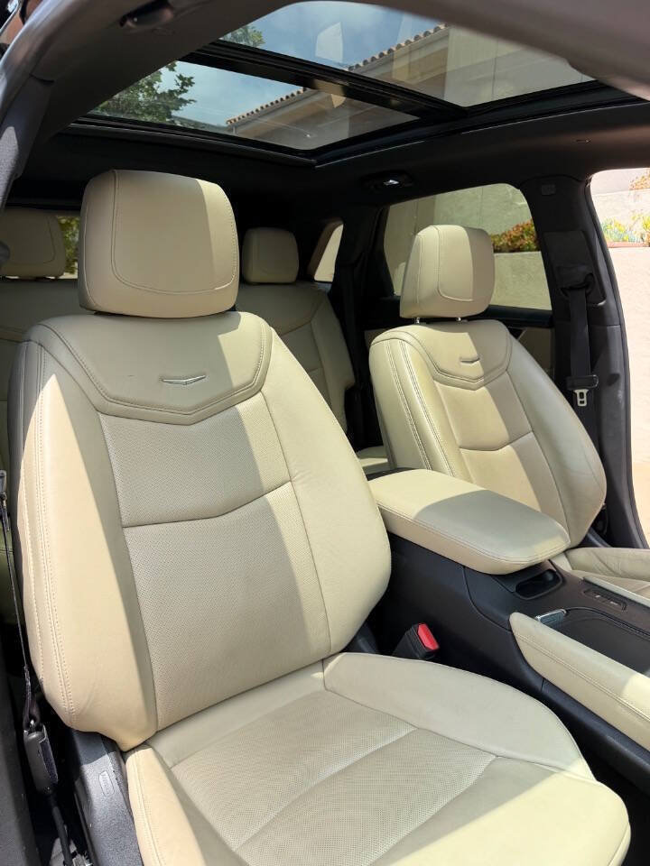 Used 2017 Cadillac XT5 Premium Luxury w/ Driver Assist Package FWD image 40