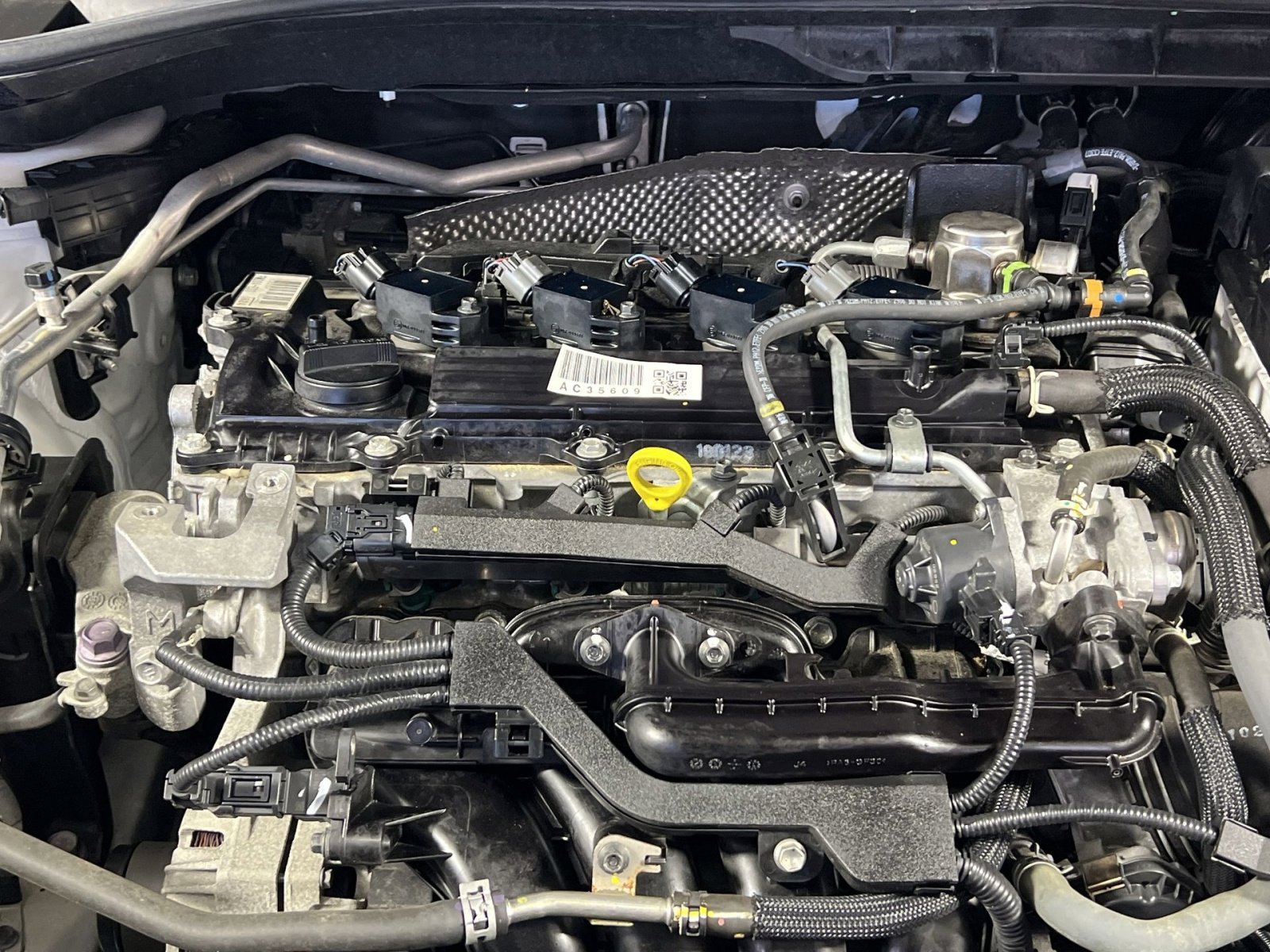 Used 2023 Toyota Corolla Cross XLE image 29