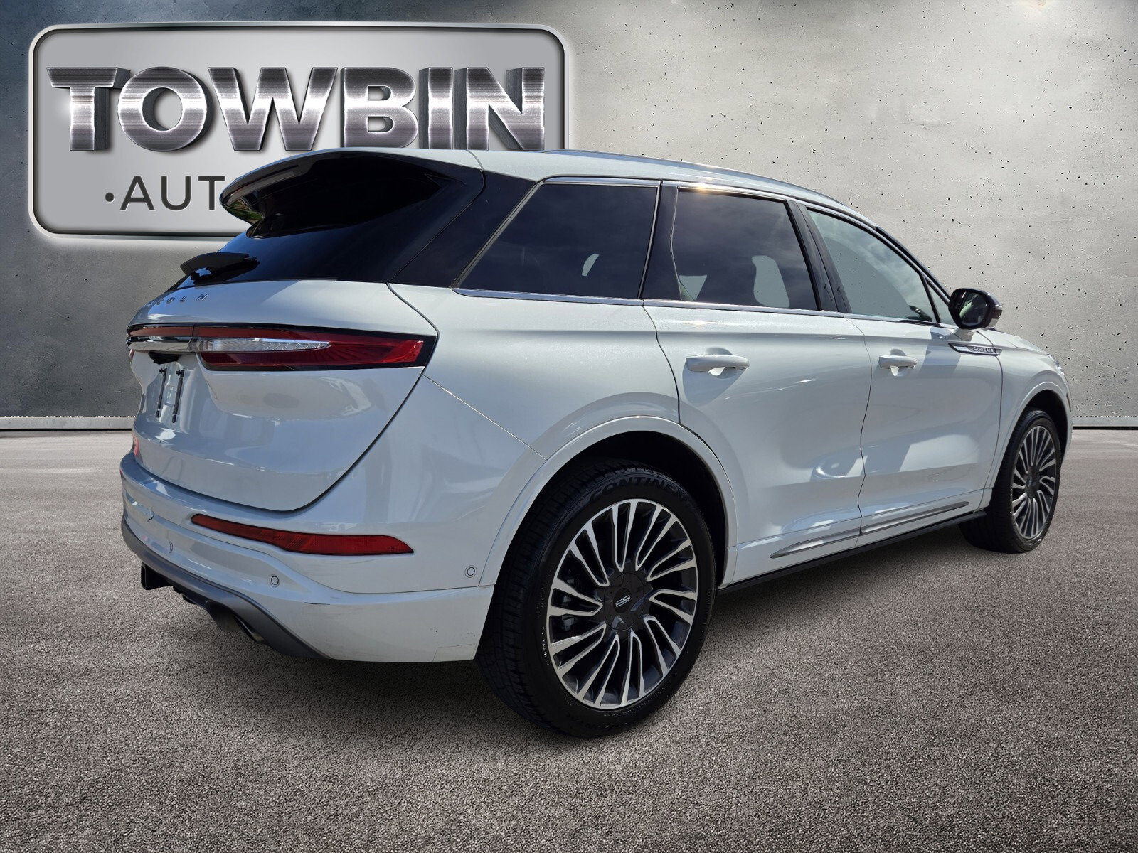 Used 2021 Lincoln Corsair Reserve w/ Equipment Group 201A image 5