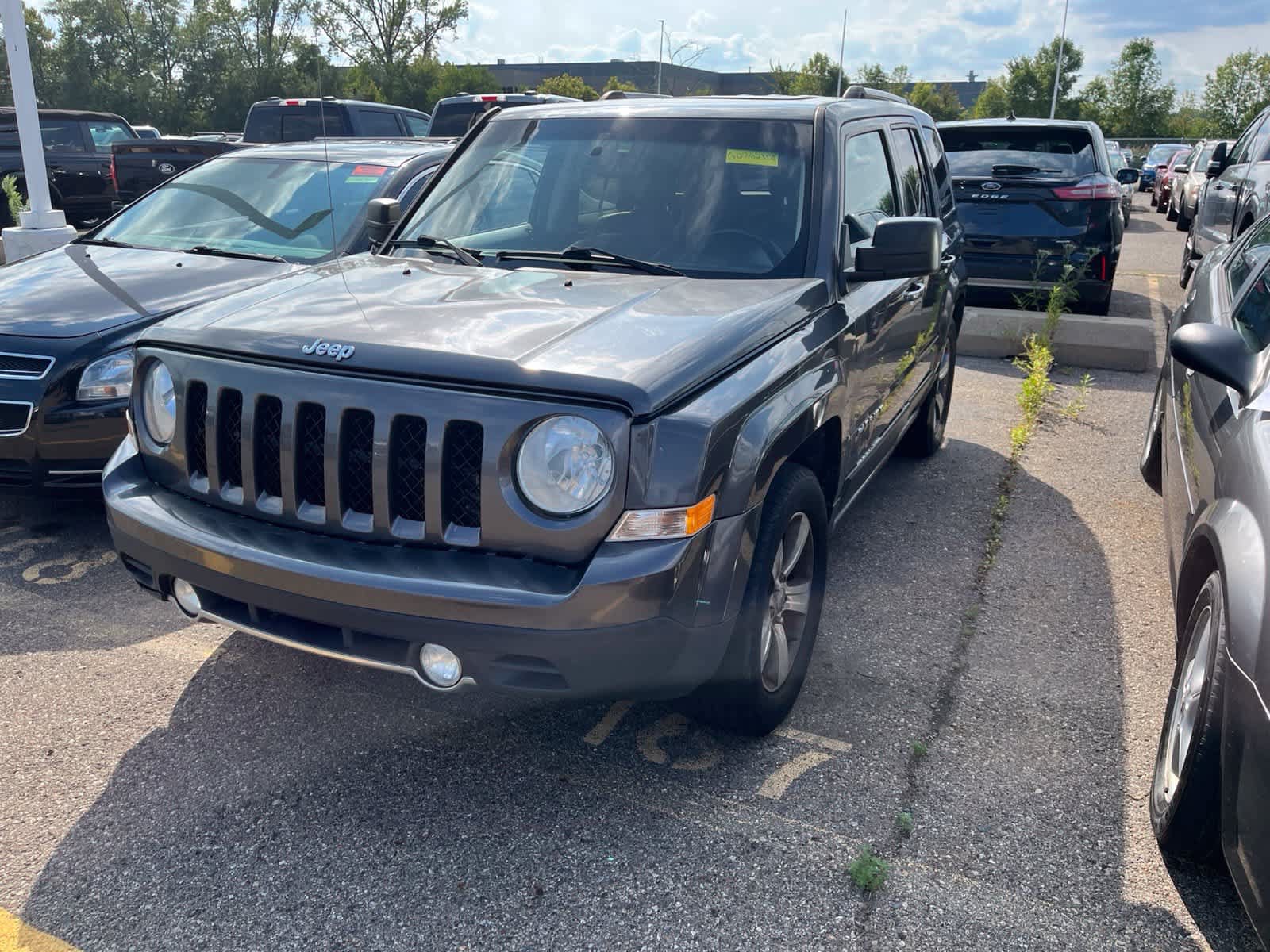 Used 2016 Jeep Patriot High Altitude FWD image 2