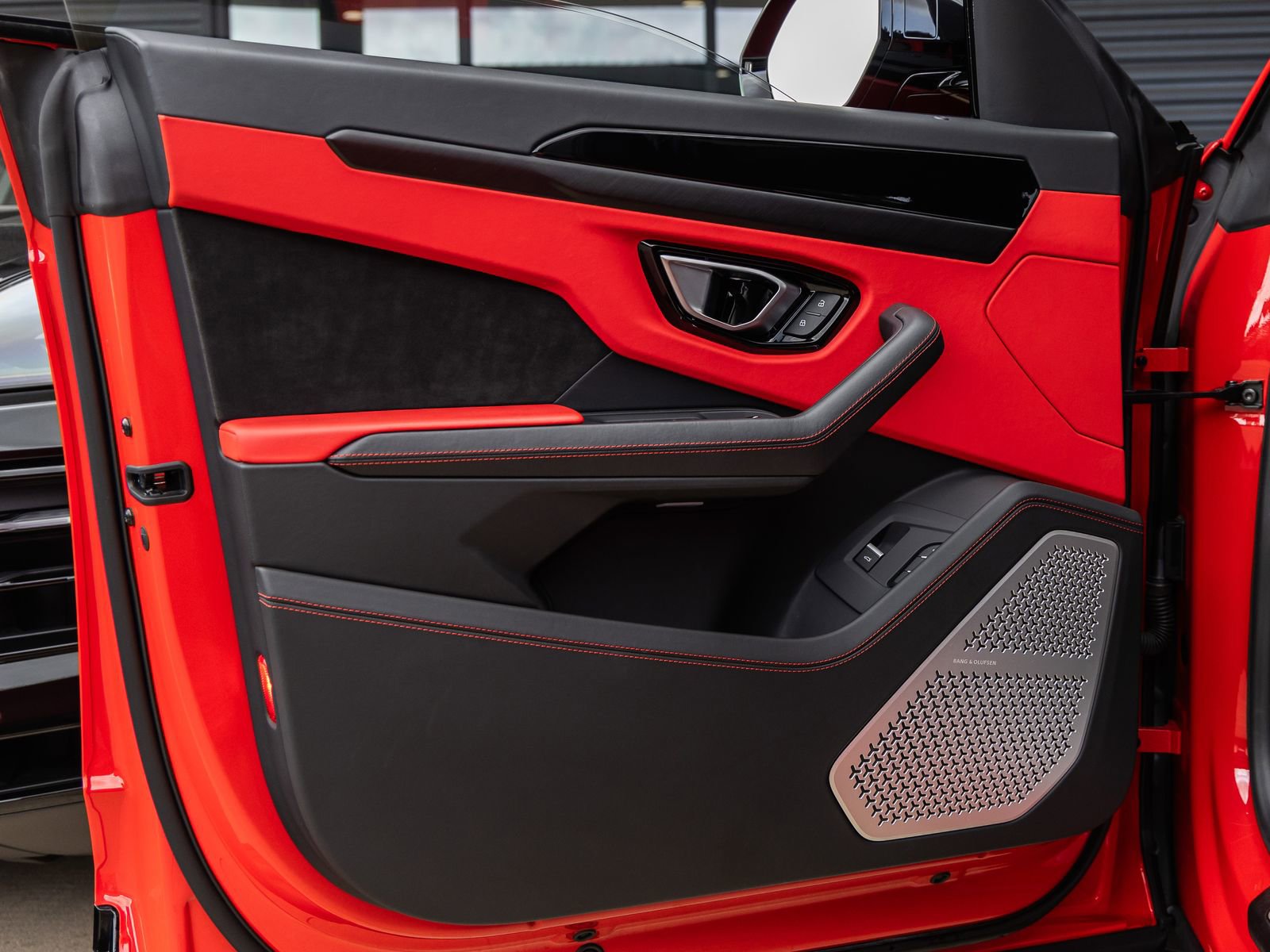 Used 2022 Lamborghini Urus image 20