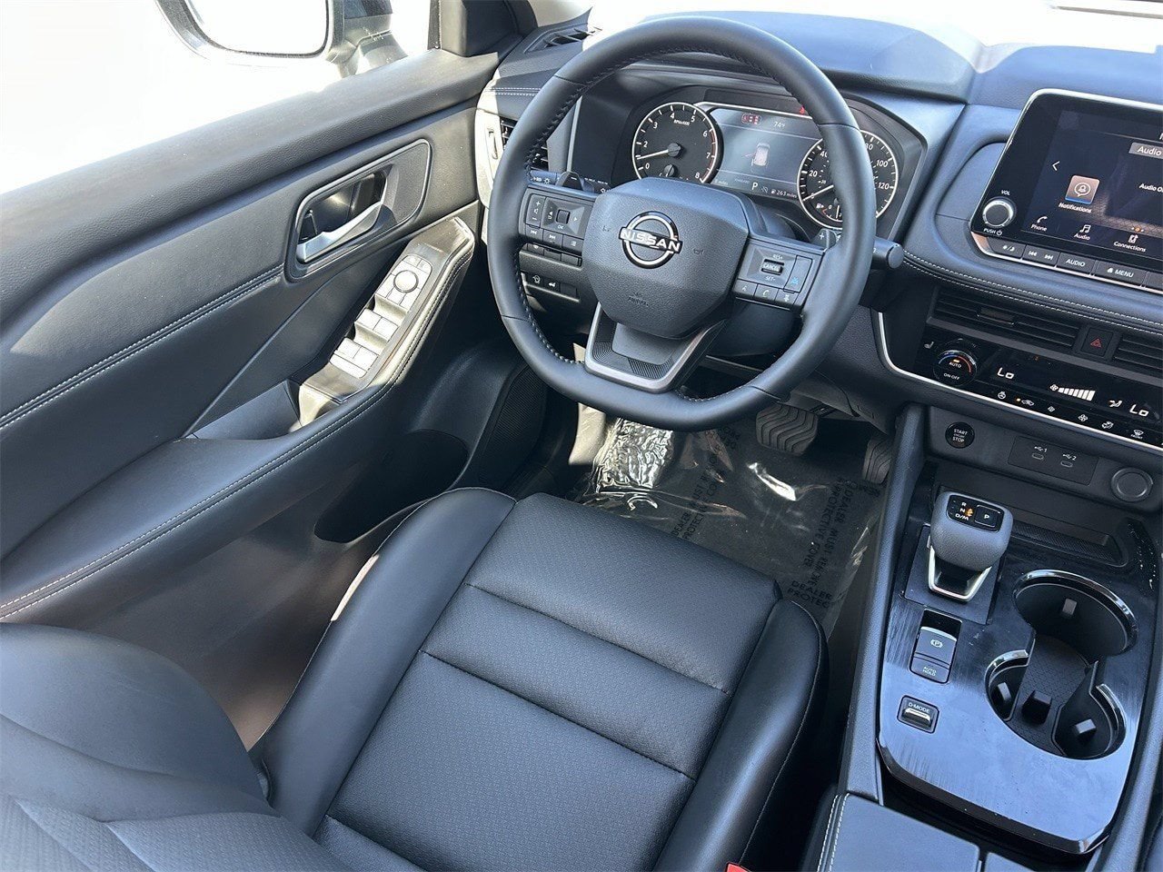 New 2026 Nissan Rogue Dark Armor FWD image 18