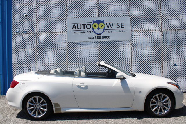 Used 2014 INFINITI Q60 Convertible w/ Premium Package RWD image 5