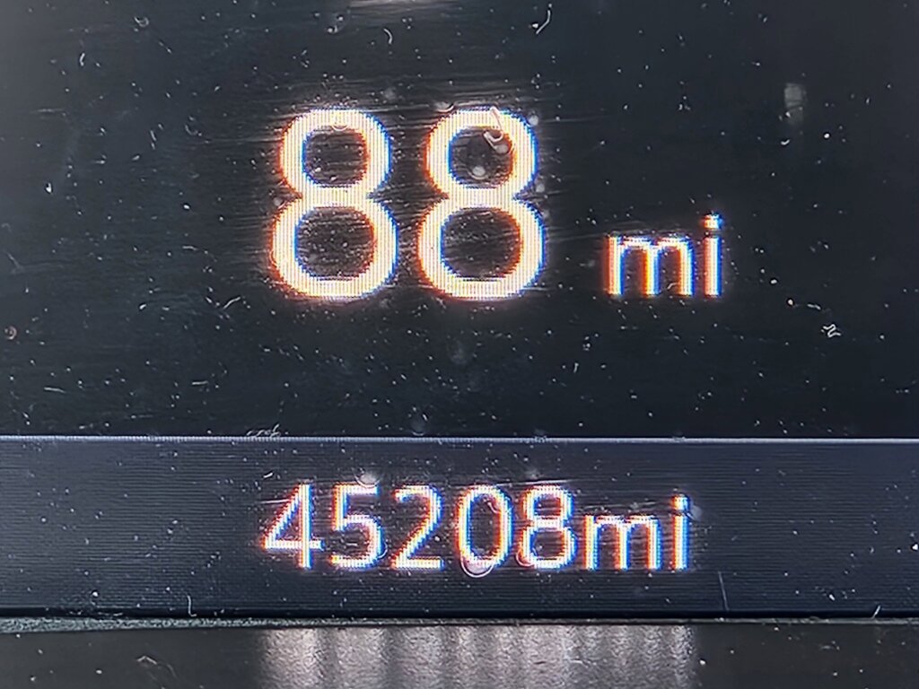 Used 2019 GMC Canyon SLE w/ SLE Convenience Package image 16