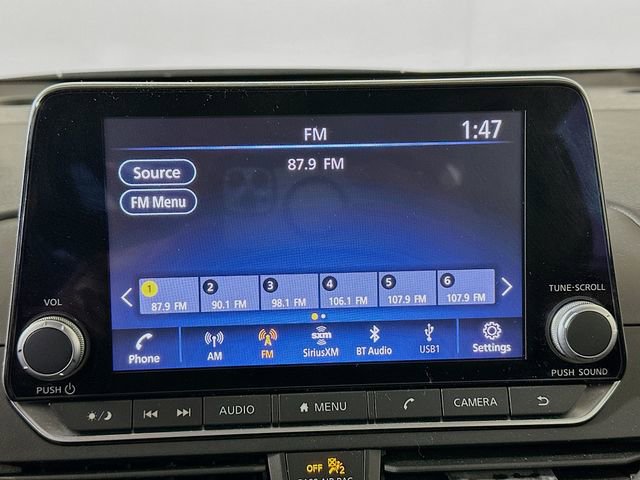 Used 2024 Nissan Altima 2.5 SV image 15