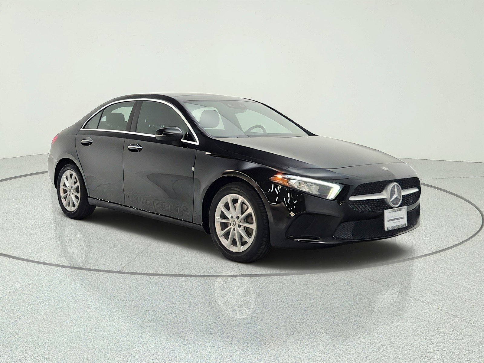 Used 2019 Mercedes-Benz A 220 image 3