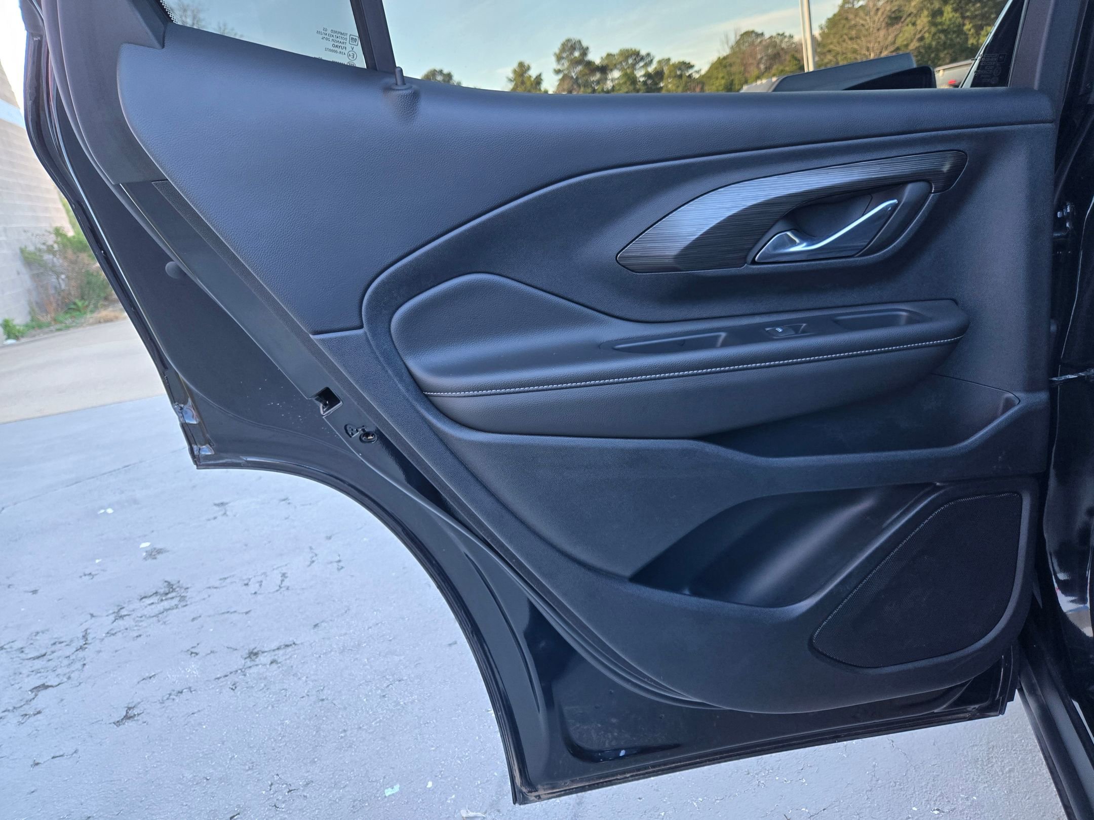 Used 2023 GMC Terrain SLT w/ LPO, Floor Liner Package image 28