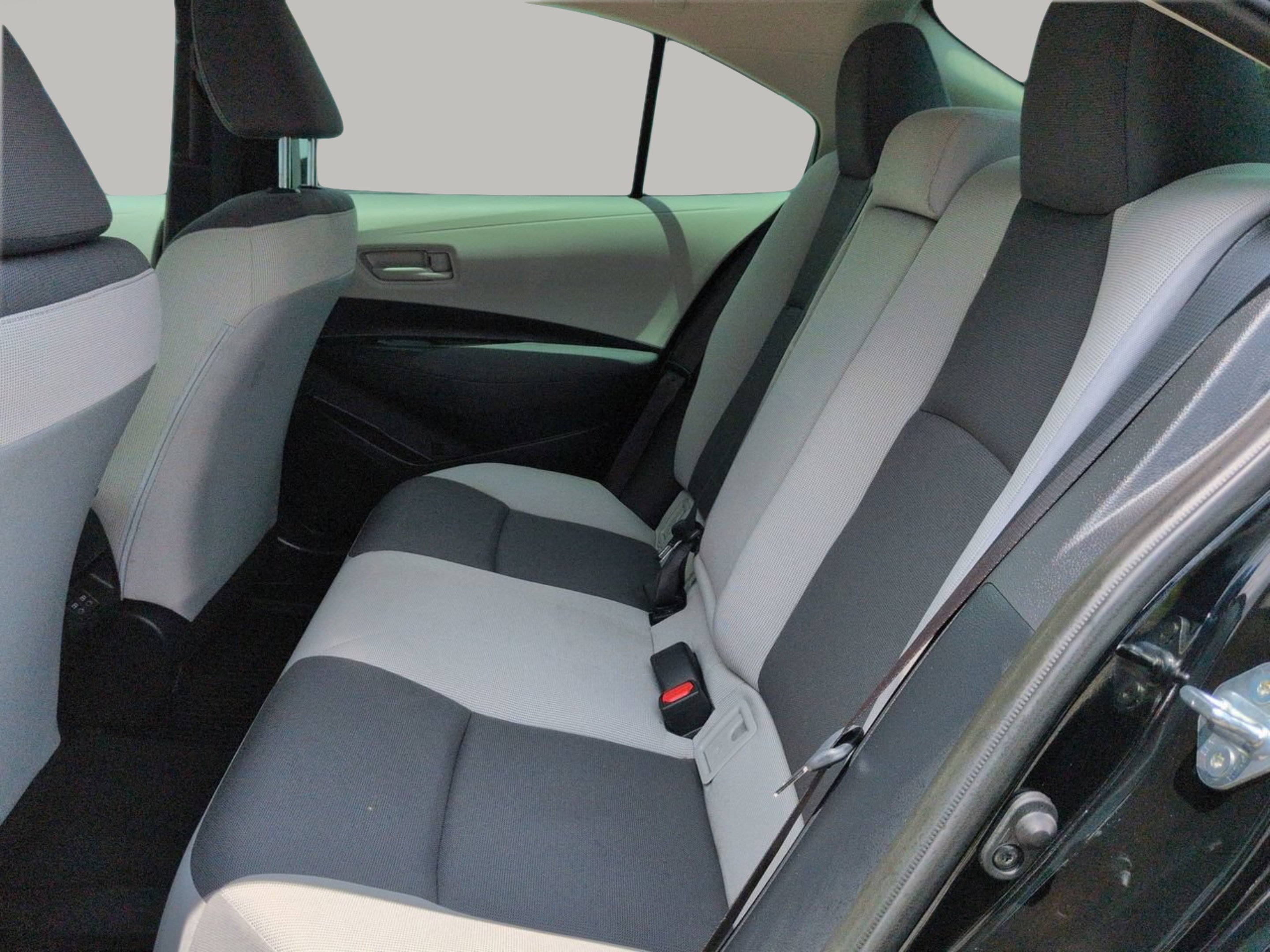 Used 2025 Toyota Corolla LE FWD image 16