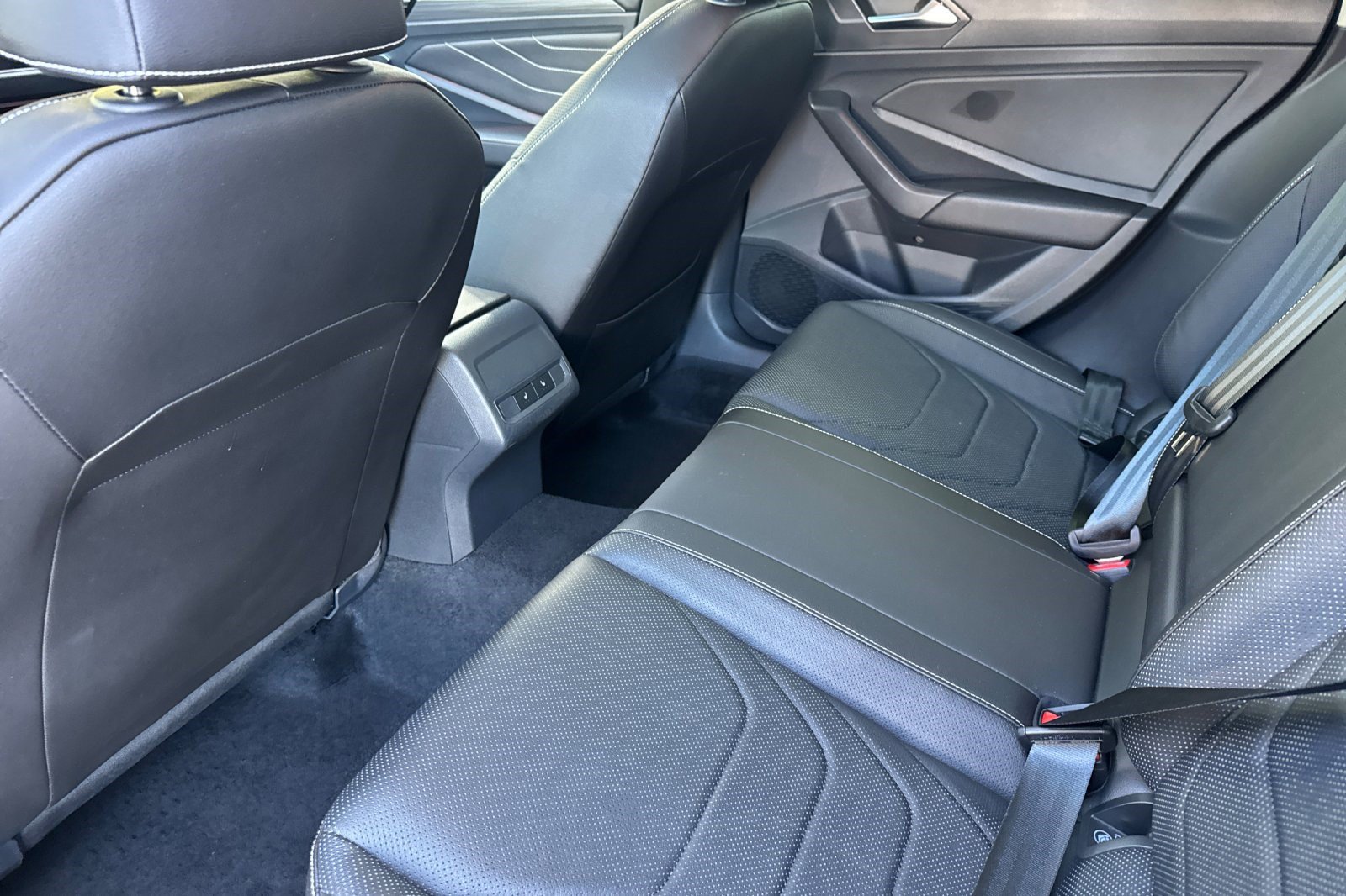 Used 2023 Volkswagen Jetta SEL FWD image 25