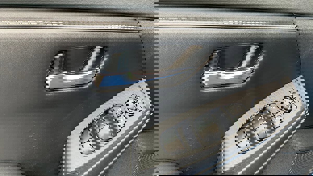 Used 2021 Nissan Sentra SV image 21