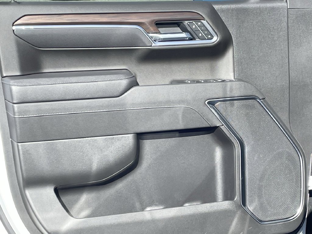 New 2026 GMC Sierra 1500 SLT AWD/4WD image 22