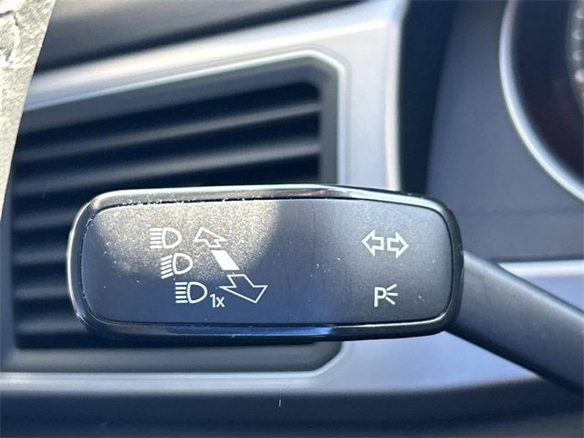 Used 2019 Volkswagen Atlas SE image 32