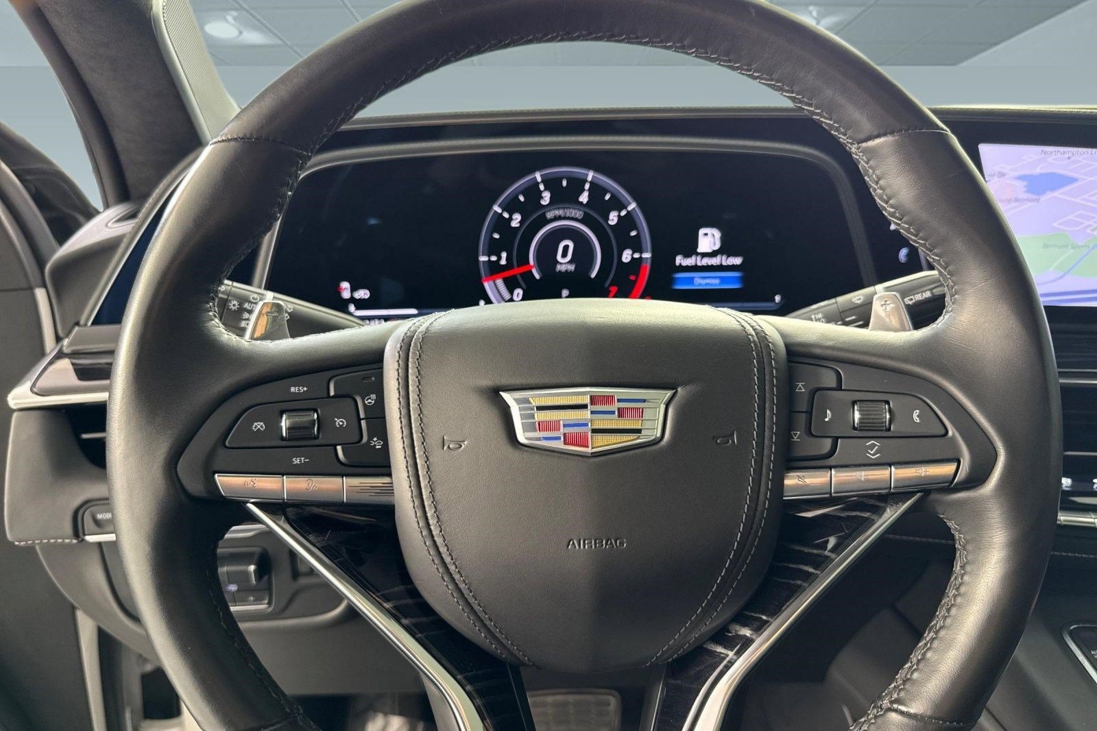 Used 2023 Cadillac Escalade ESV V AWD/4WD image 16