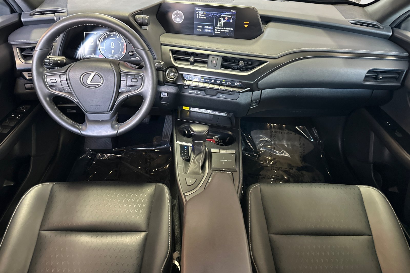 Used 2022 Lexus UX 200 w/ Accessory Package (Z2) FWD image 16