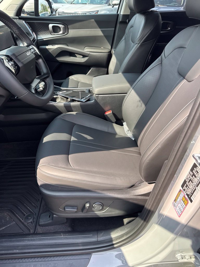 New 2026 Kia Sorento EX AWD/4WD image 9