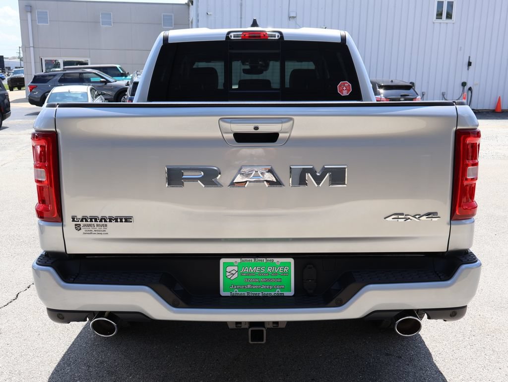 New 2026 RAM 1500 Laramie w/ Sport Appearance Package AWD/4WD image 4