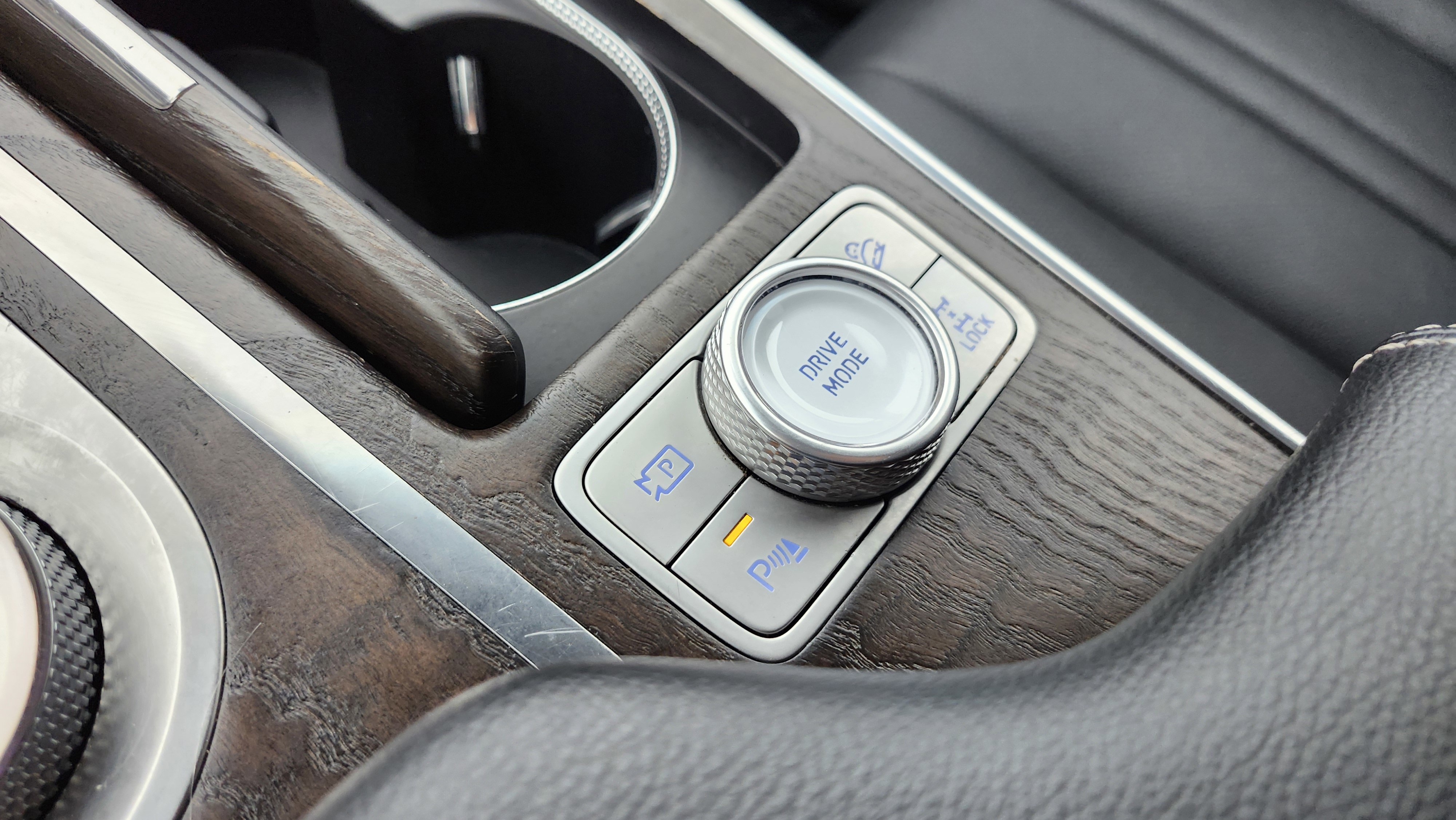 Used 2024 Genesis GV80 2.5T image 12