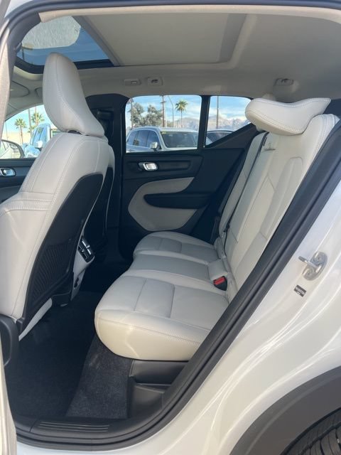New 2026 Volvo XC40 B5 Plus w/ Protection Package Premier AWD/4WD image 24