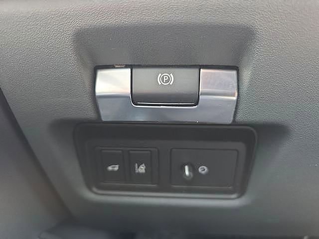 Used 2020 Jaguar E-PACE SE image 50